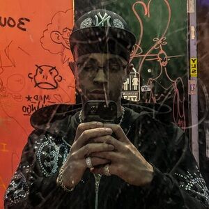 Meet your Posher, Devin